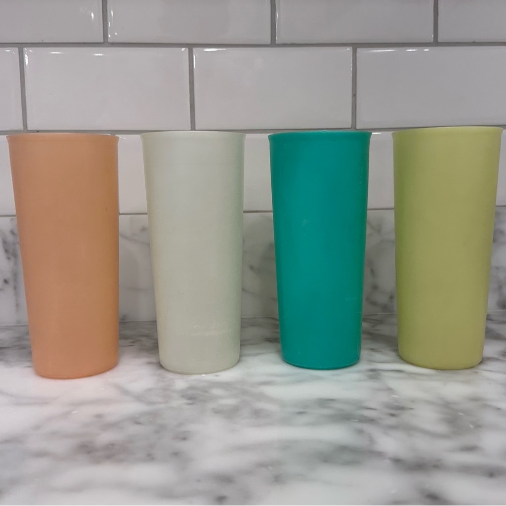 4 Vintage Tupperware Tumbler Cups Drinking Glasses Pastel Plastic